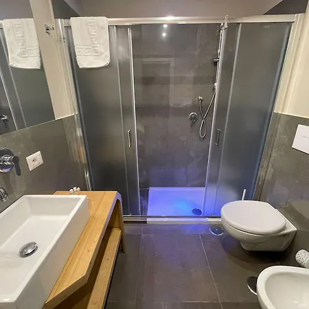 Be Italian Flat Bovio نابولي