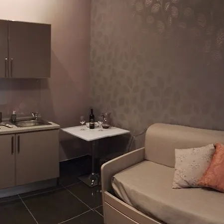 Penzion Be Italian Flat Bovio 4*