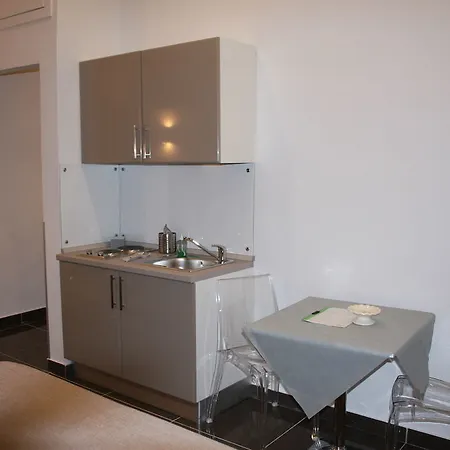 Be Italian Flat Bovio 3* Napels
