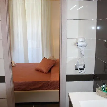 Gasthuis Be Italian Flat Bovio Napels