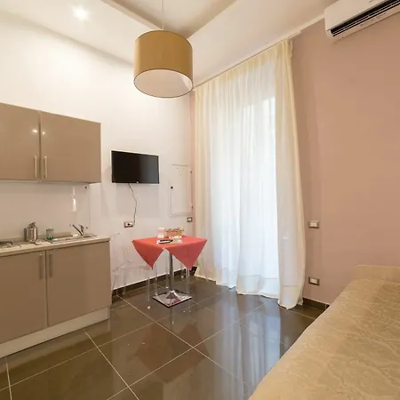 Gasthuis Be Italian Flat Bovio Napels