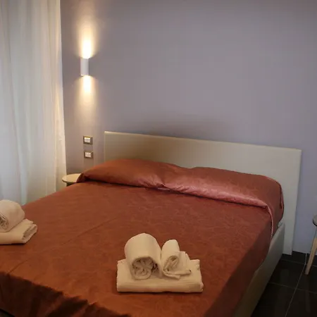 Pensjonat Be Italian Flat Bovio 3*