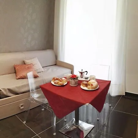 Pensjonat Be Italian Flat Bovio 3*
